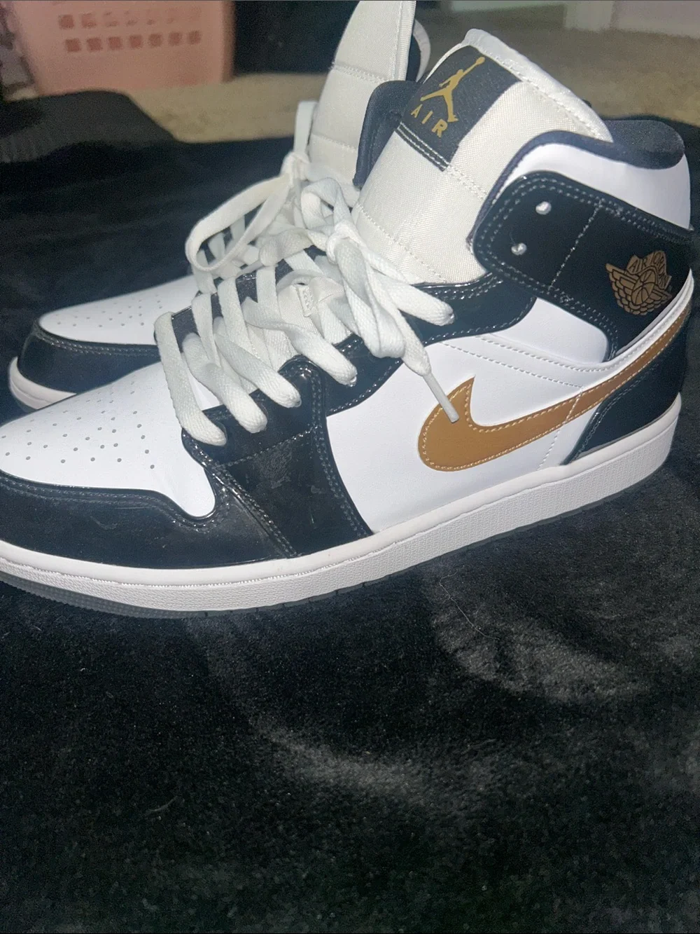 Jordan Mid-Top Sneakers - White/Black/Gold
